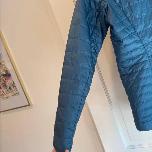Patagonia Women's Blue Patagonia Nano Puff Jacket - Picture 8 of 9